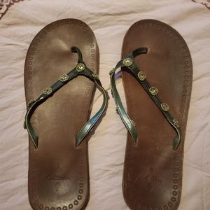 Hollister flip-flops